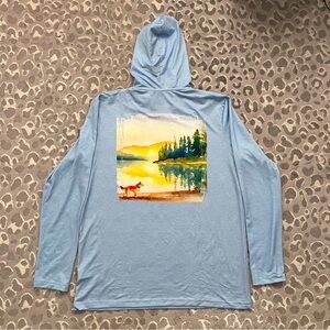 Savannah tshirt large light blue hood long sleeve